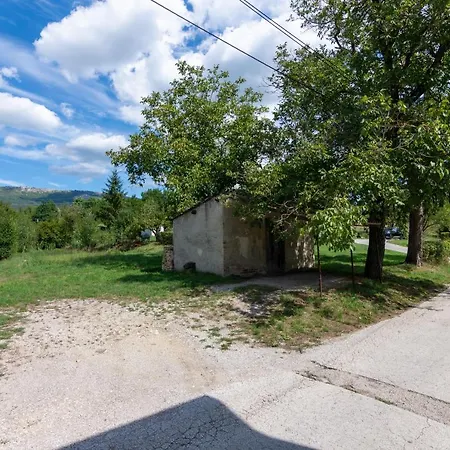 With Parking Space Buzet, Istria - Sredisnja Istra - 17333 公寓 布泽特
